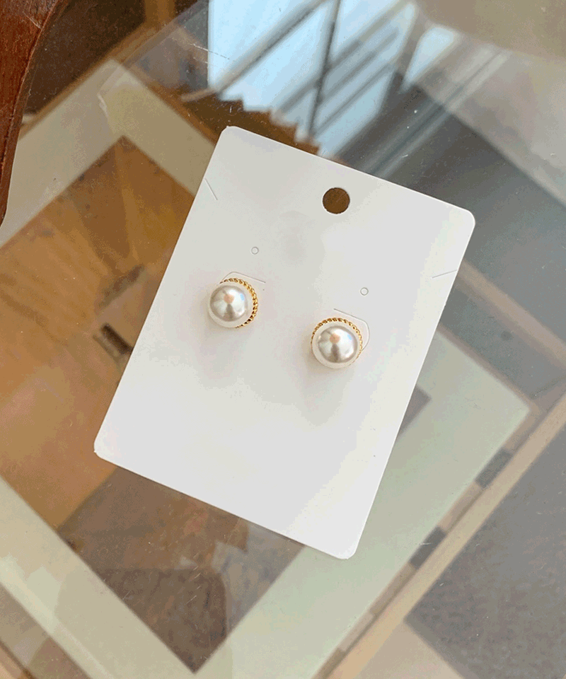 Pearl ball earrings:[PRODUCT_SUMMARY_DESC]