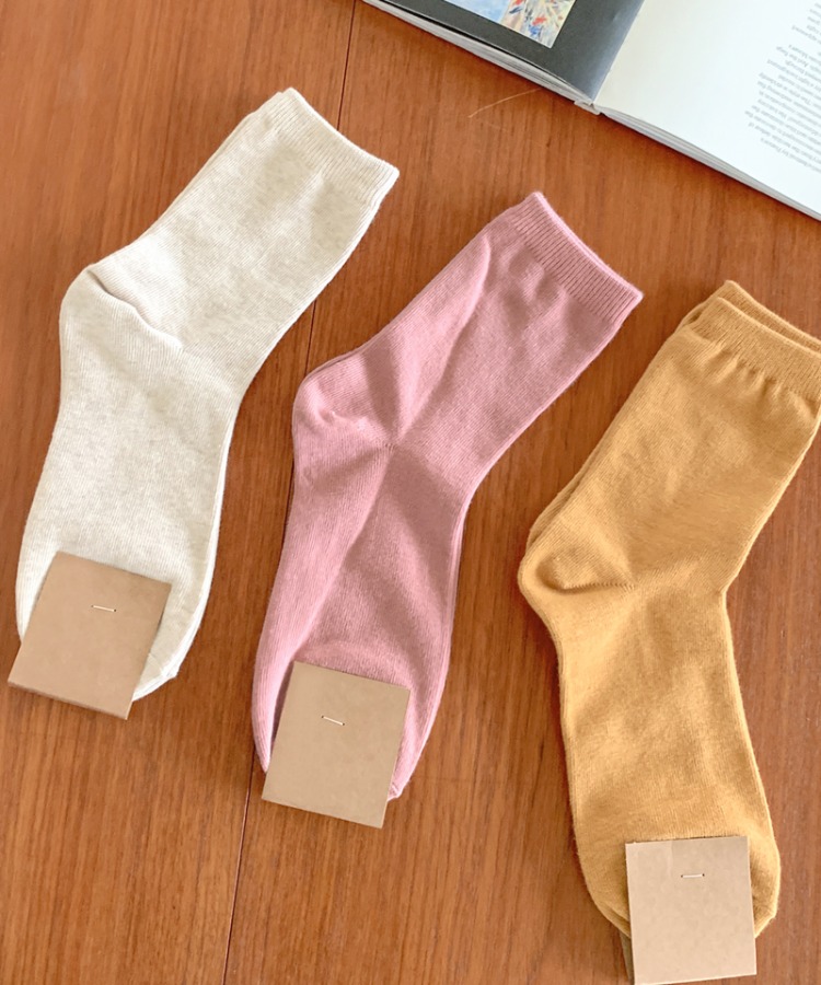 Plain socks:[PRODUCT_SUMMARY_DESC]