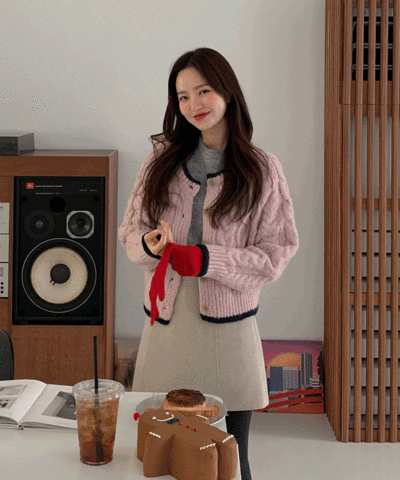 berry color cardigan : [PRODUCT_SUMMARY_DESC]