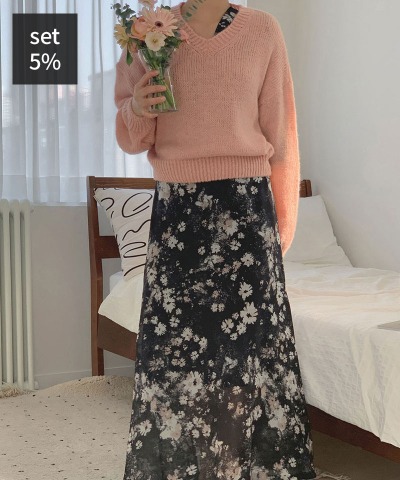 Novell V-neck Alpaca Knit (30% Wool) + Mood Flower Dress Women&#039;s Clothing Shopping Mall DALTT