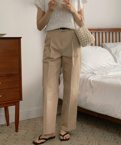 Kind Cotton Pintuck Trousers : [PRODUCT_SUMMARY_DESC]
