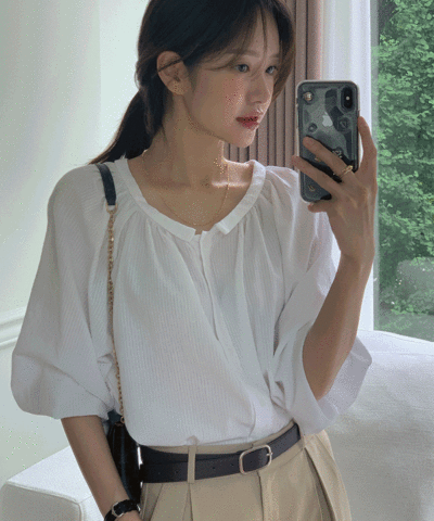minimal collar blouse 